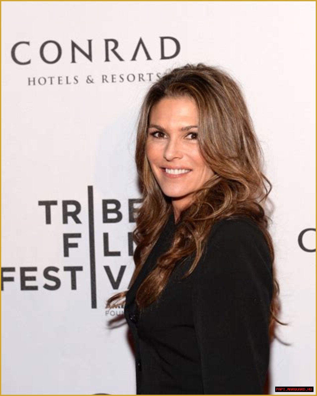 Paige Turco Net Worth – How Much is Paige Turco Worth?